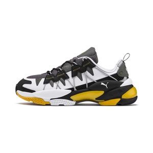 Selling Mint condition puma liquid cell sneakers